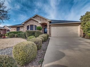 1005 Crooked Creek Ct, Midlothian, TX 76065