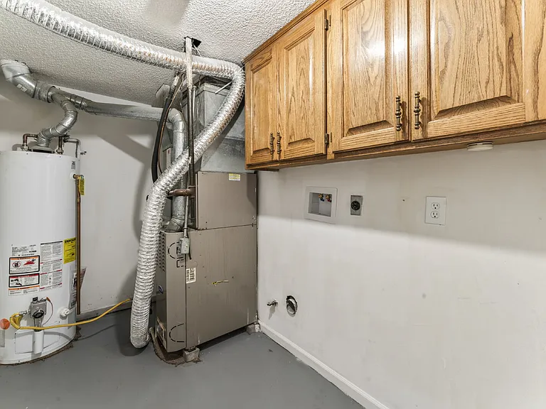 1322 N Harvey Dr — Photo 27