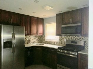 6 Armstrong Pl #2, Bridgeport, CT 06608