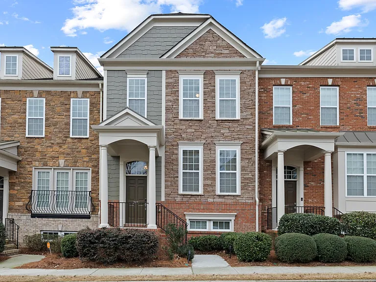 2451 Natoma Ct SE — Photo 1