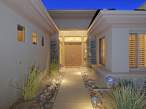 4th image of 30821 N 77th Way