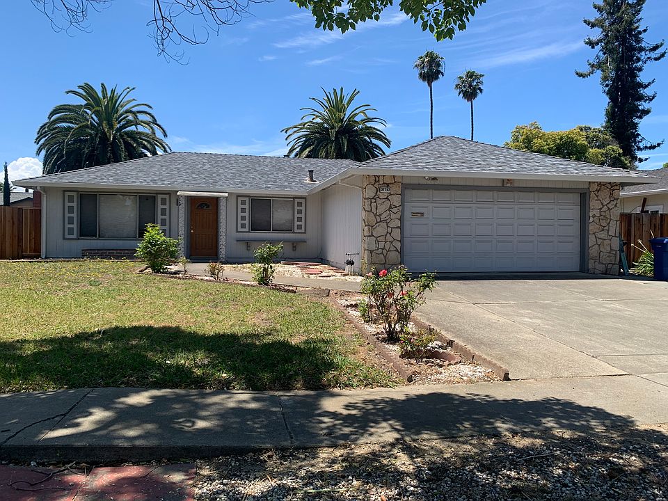 1st image of 37797 Rockspray St