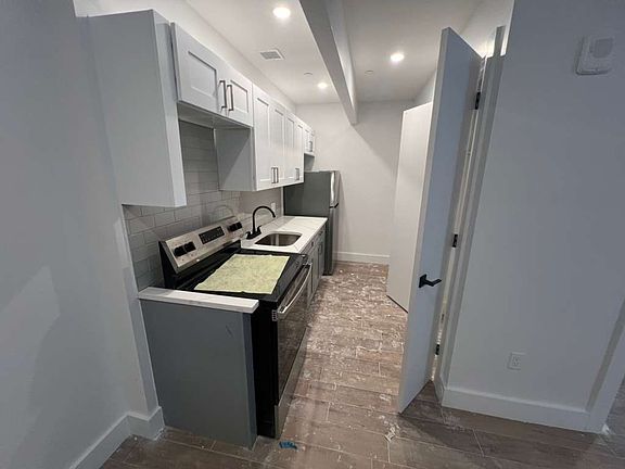 2nd image of 1804 Weeks Ave #1C