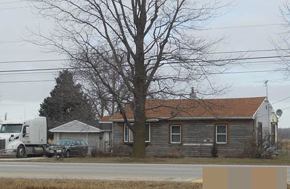 1st image of 1192 E Main St