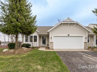 6943 Windwater Ct, Norton Shores, MI 49444