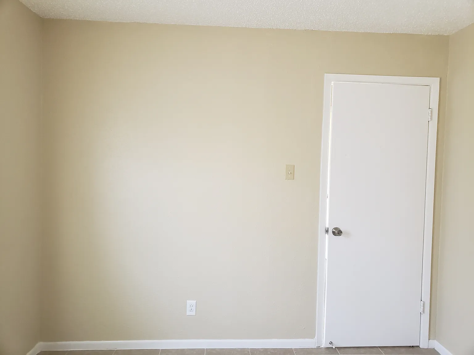 College Park Apartment — Photo 3