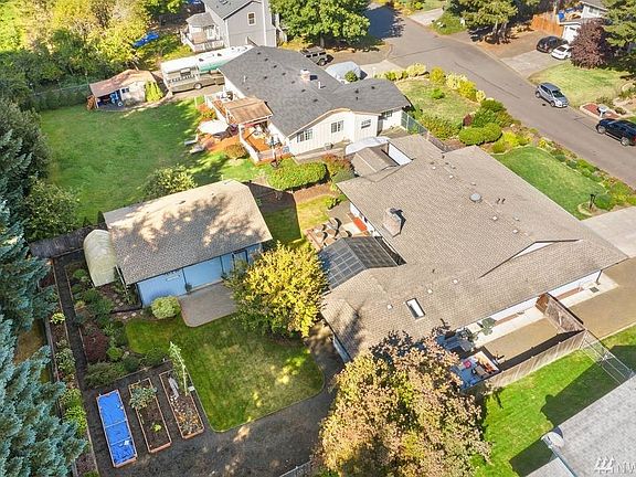 4th image of 4403 Montclair Dr SE