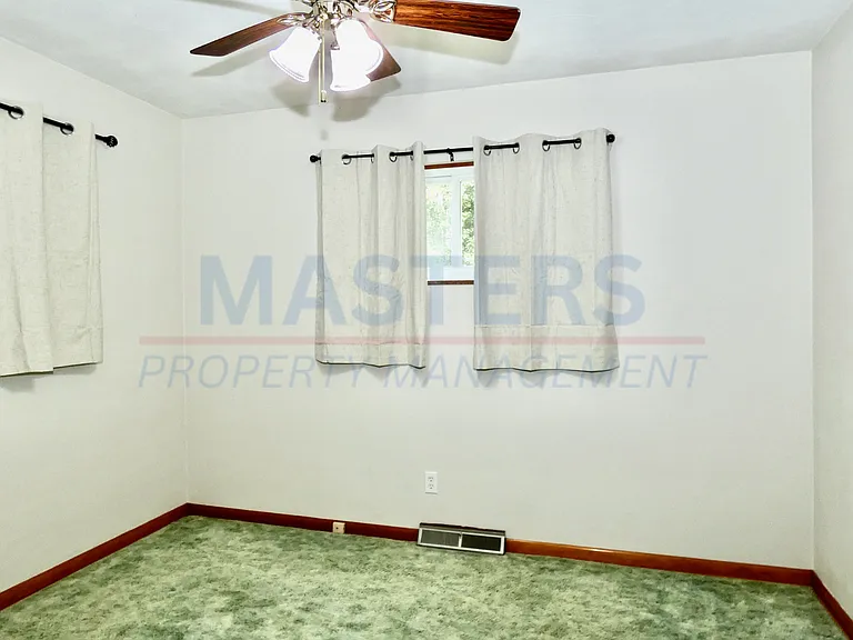 1028 Rosedale St — Photo 11