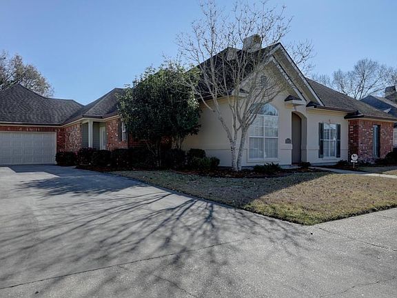 2nd image of 128 Claremont Cir