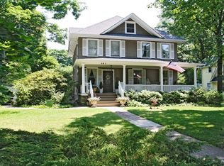 151 N Walnut St, Ridgewood, NJ 07450