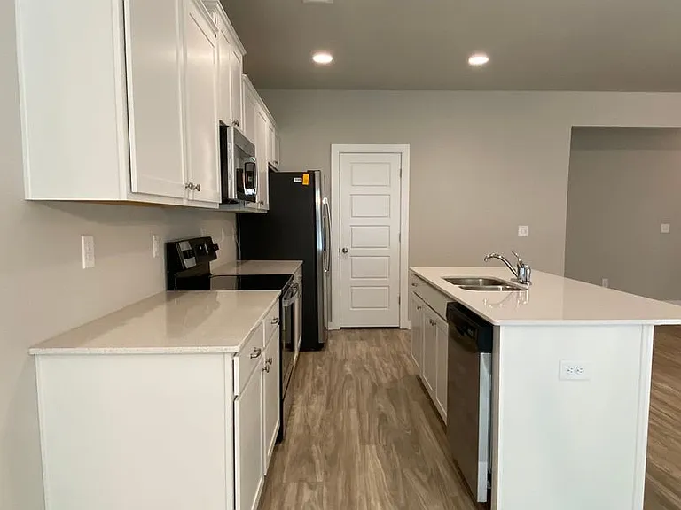 540 Ridgeview Cir — Photo 27