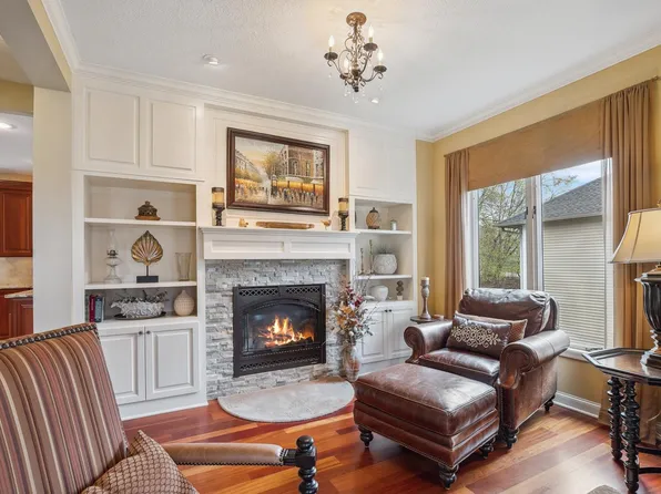 1810 Kirkwood Ln N, Plymouth, MN 55441