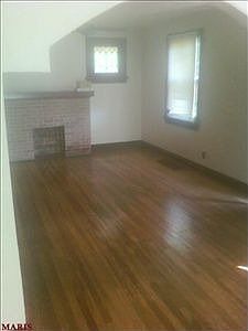 2nd image of 215 N Dellwood Ave