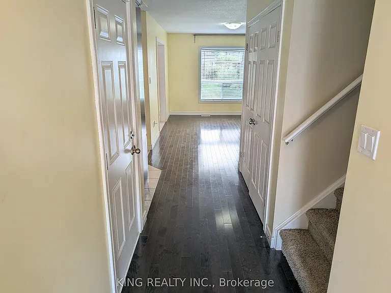 1834 Reilly Walk — Photo 2