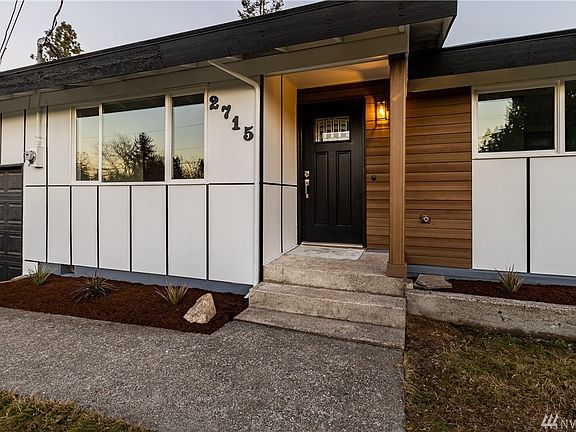2nd image of 2715 124th Avenue Ct E