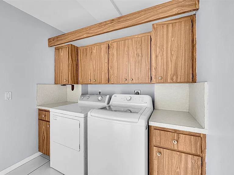 1713 Whitehall Dr #103 — Photo 27