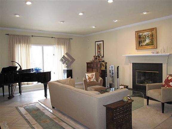3rd image of 2522 W Hidden Lake Ct