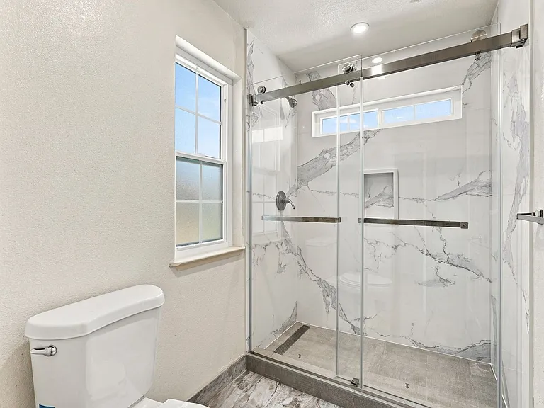 22555 Kinst Ct — Photo 10