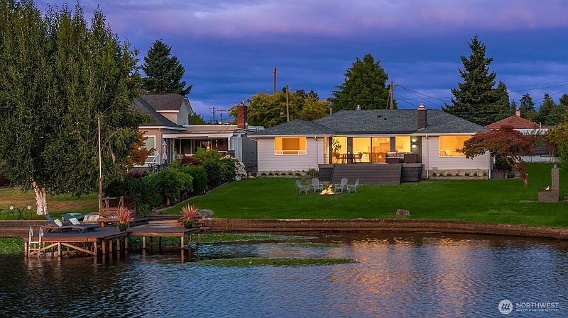 4th image of 15413 11th Avenue SW