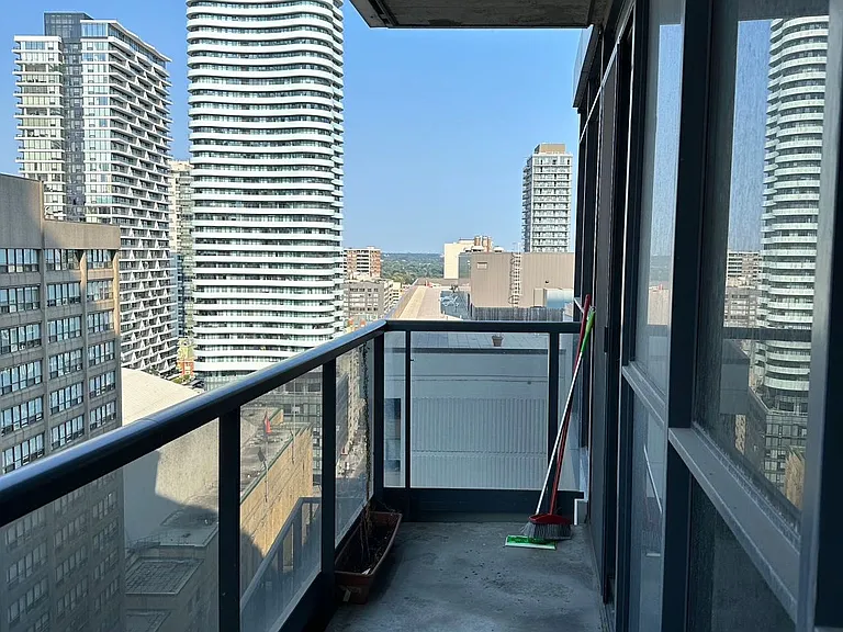 25 Carlton St #2309 — Photo 14