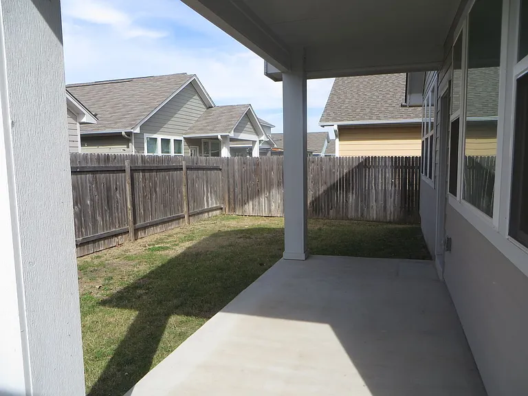 301 La Escalera Dr — Photo 19