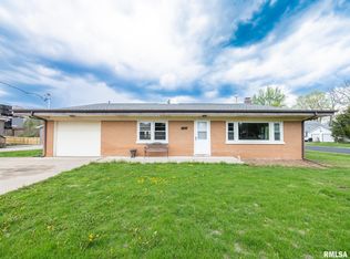 1103 S Schmidt Ave, Peoria, IL 61605