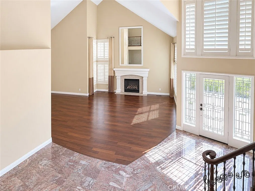 4 bed, 3403 sqft, $6,500 — Photo 4