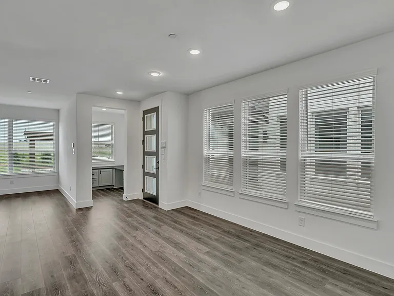 855 Lennox Dr — Photo 15