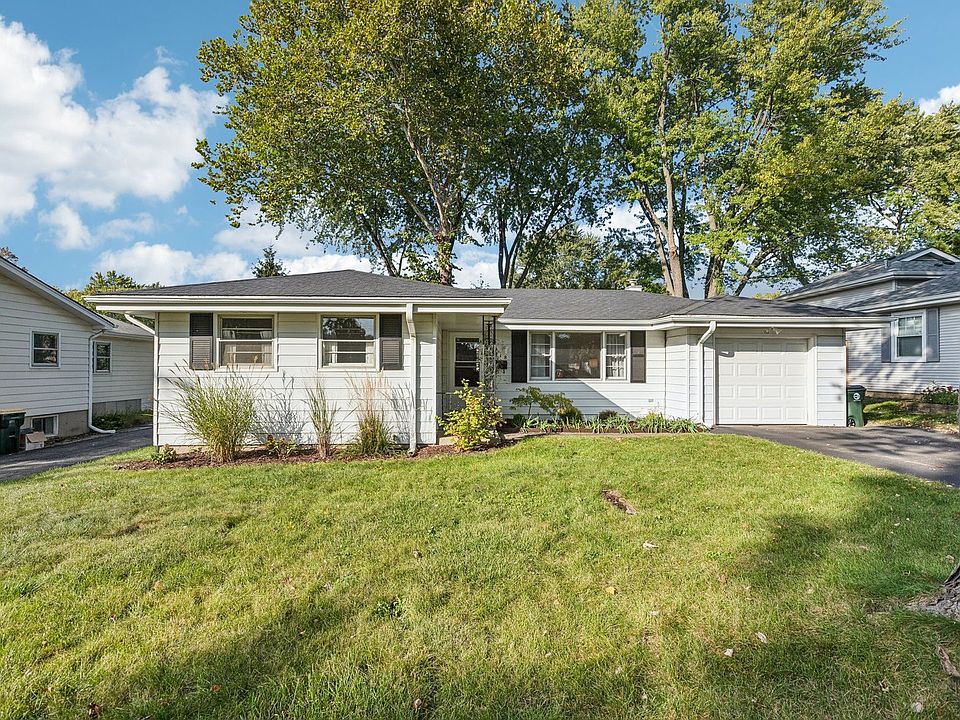 1st image of 418 Flanders Ln