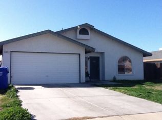 517 N Vineyard Rd, Earlimart, CA 93219