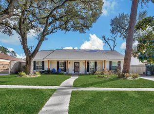 955 Thornton Rd, Houston, TX 77018