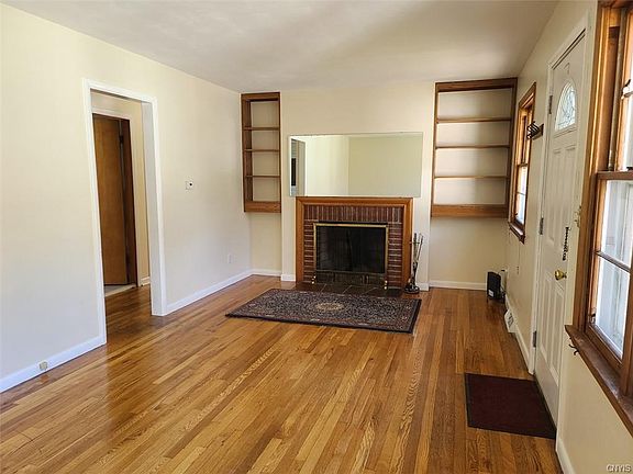 3rd image of 111 Clayton Ave