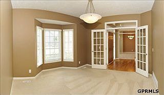 4th image of 802 S 181st Ave