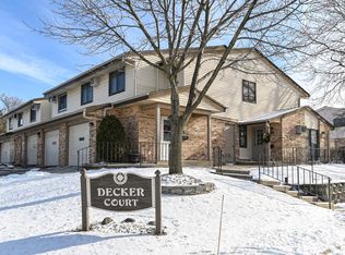 4440 S Green Ridge Cir, Milwaukee, WI 53220