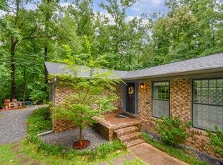 514 Sleepy Hollow Dr, Alexander City, AL 35010