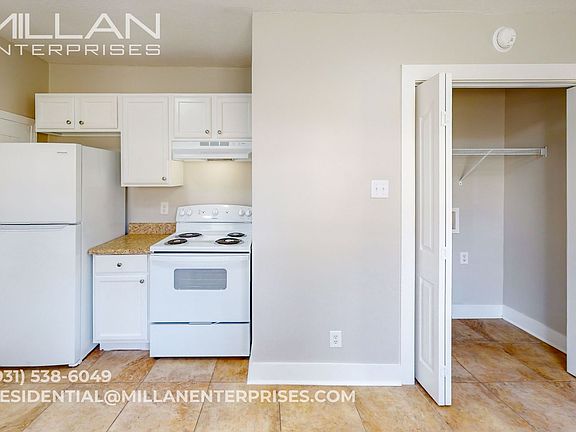 4th image of 1003 Lincoln St