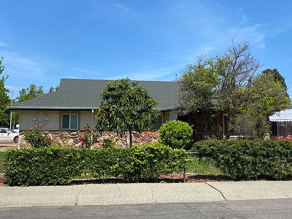 2nd image of 1338 Connecticut St