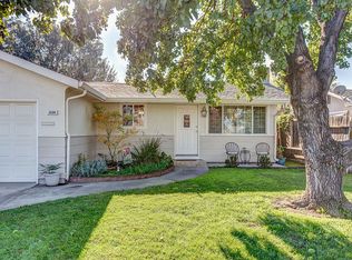 1626 Royal Crest Dr, Lodi, CA 95242