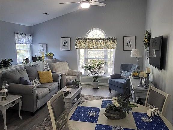 5th image of 716 Whistling Swan Drive