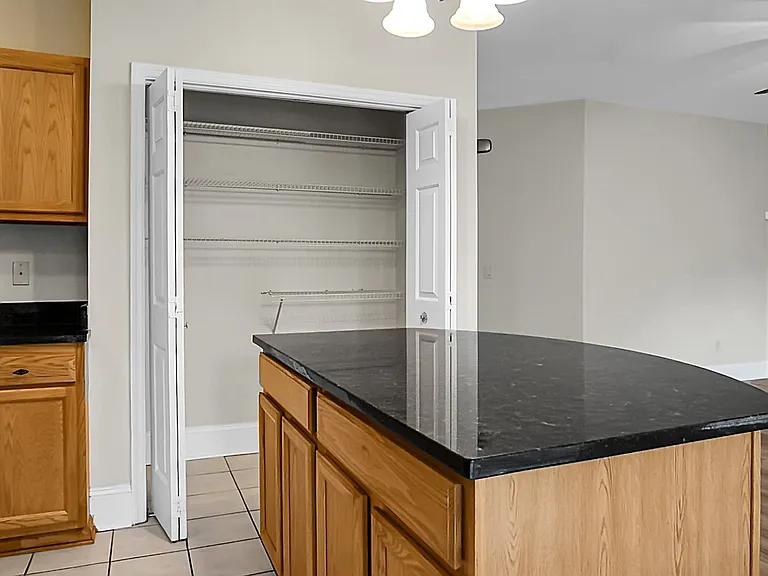 3274 Middleburry Ln — Photo 25