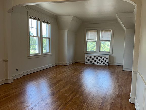 2nd image of 7713 W Forest Preserve Ave #2F