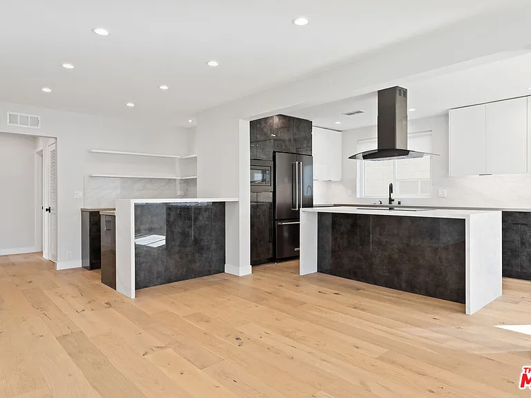 153 S Palm Dr #PENTHOUSE — Photo 6
