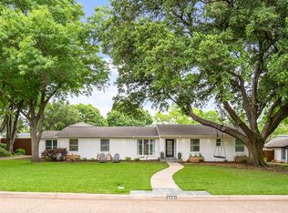 3931 Cedarbrush Dr, Dallas, TX 75229