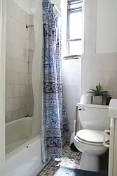 Rented by Rennit Inc.