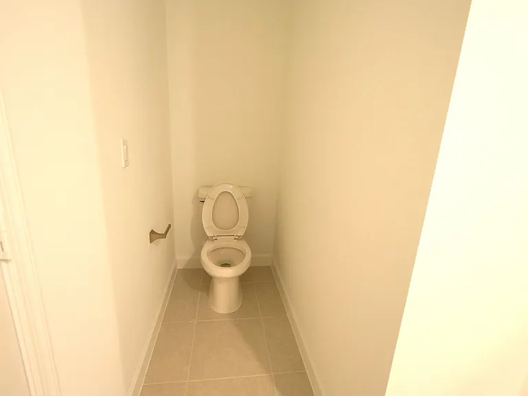 206 SE Woodbark St #206 — Photo 10