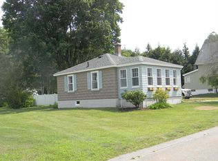 15 Columbus Ave, Baldwinville, MA 01436
