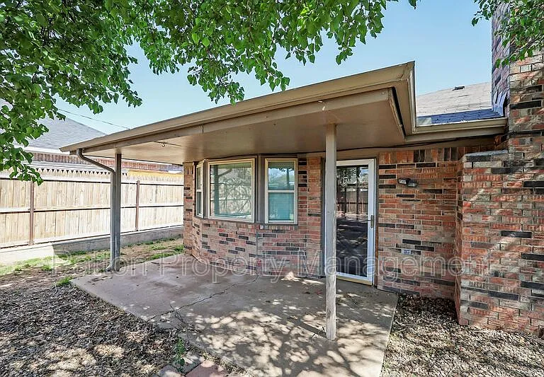 7902 Gerald Dr — Photo 3