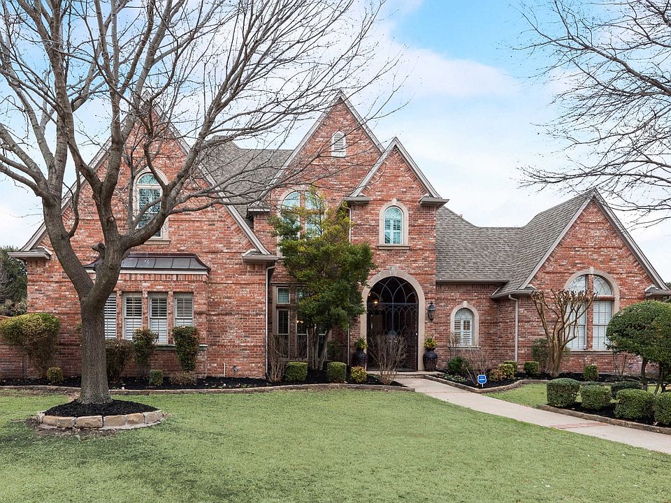 1st image of 707 Chatham Ct
