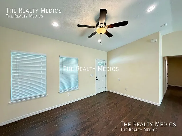 2574 SW 164th Street Rd — Photo 5