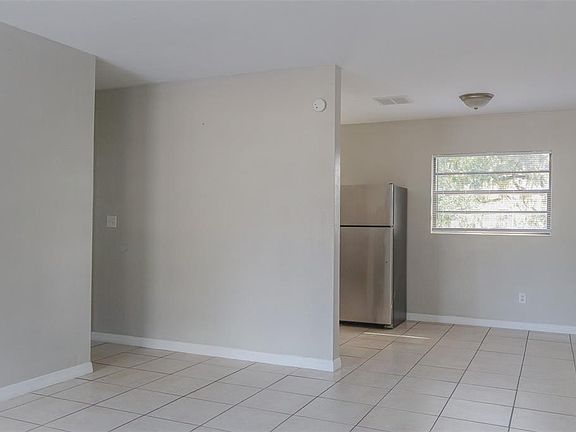 5th image of 2708 Dixie Rd